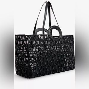 Valentino tote Brand new never worn